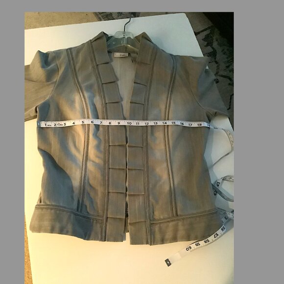 Chicos  Platinum- Classic Cotton Blend Denim Jacket Size 1 - Picture 7 of 12